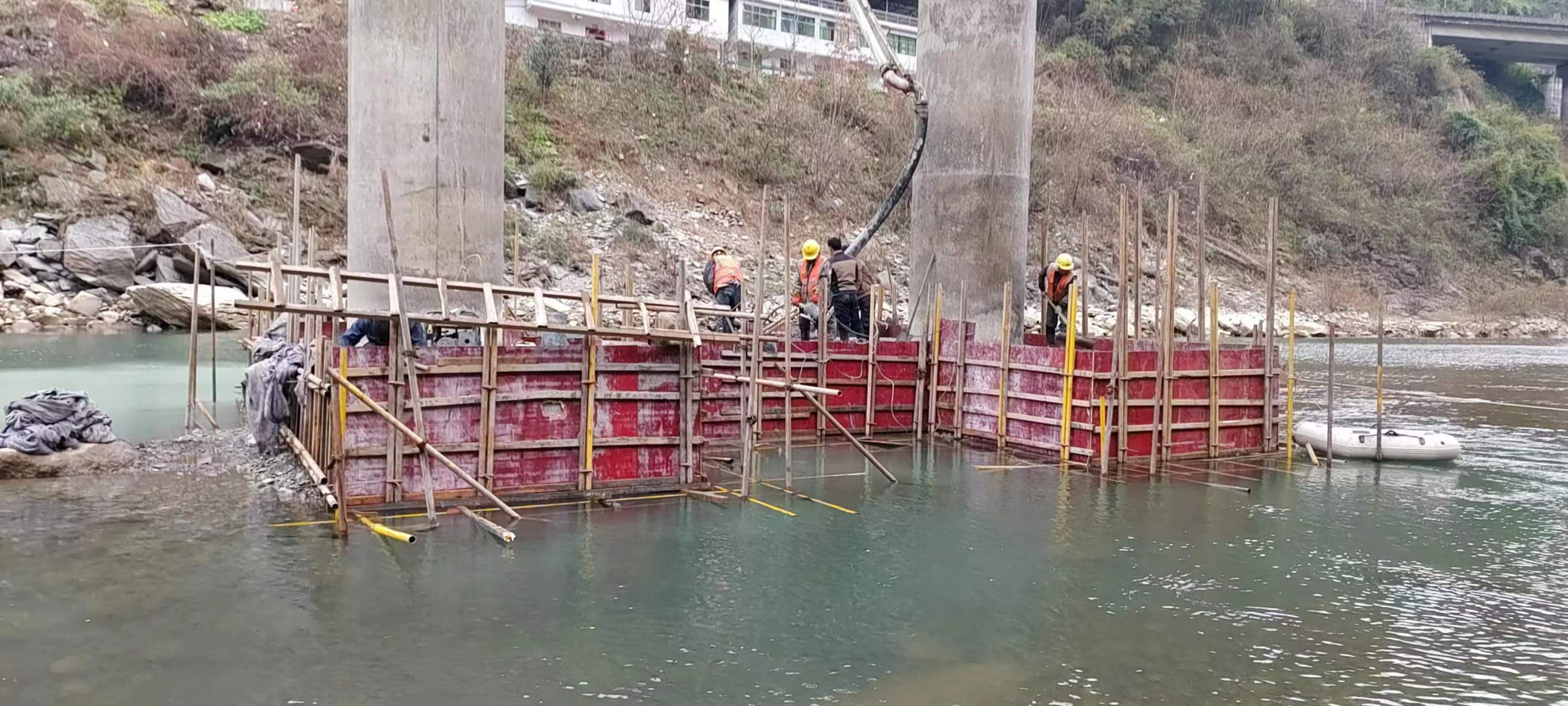 梧州水利工程施工中堤坝渗漏原因以及防渗加固技术